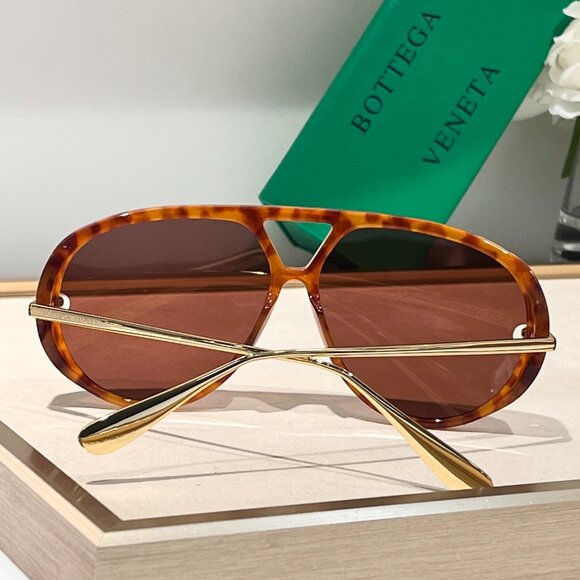 BOTTEGA VENETA Sunglasses